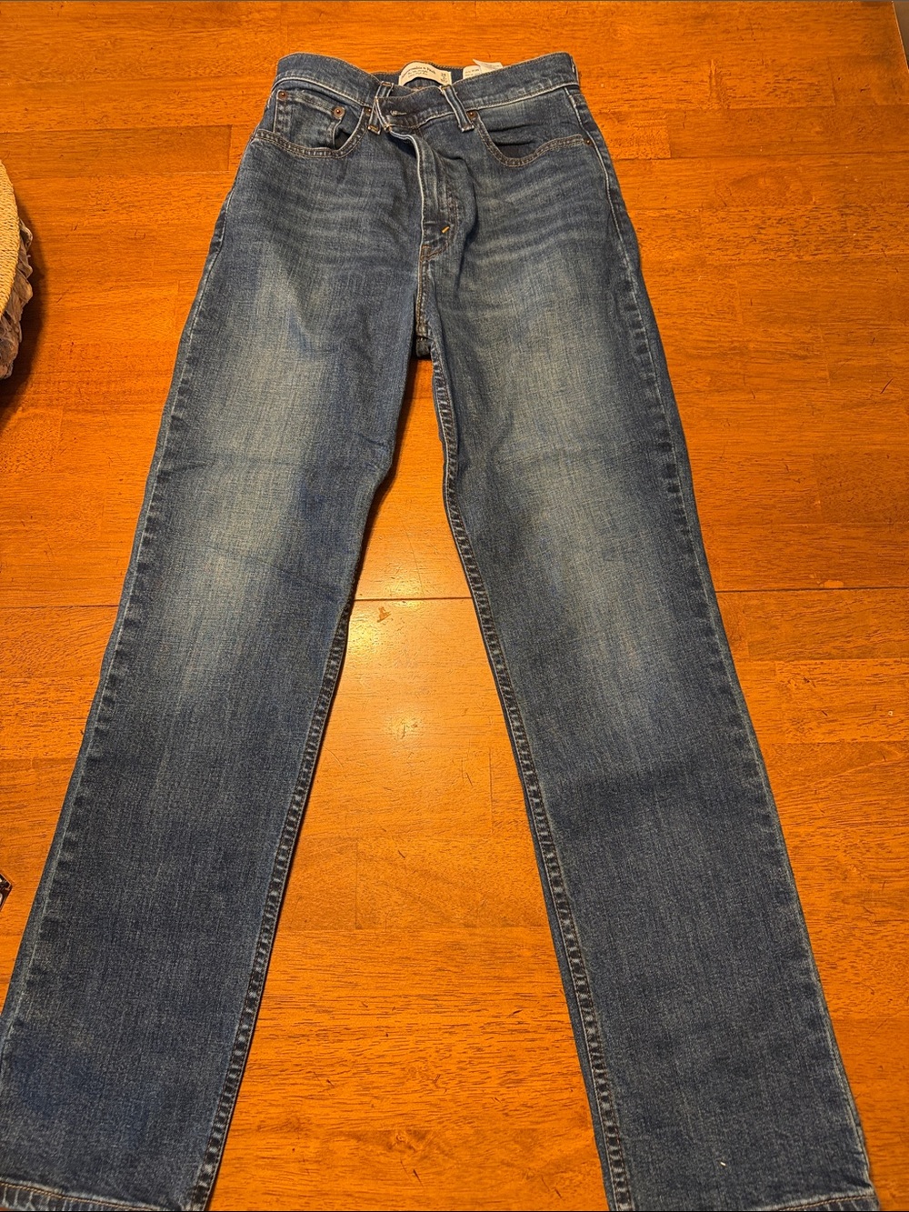 Abercrombie & Fitch High-Rise Women's Jeans in Blue Wash
